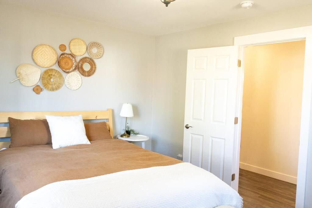 Waddle On Inn- Hot Tub, Pet Friendly, Fully Fenced, 5 Blocks To Beach! Ocean Park Екстер'єр фото
